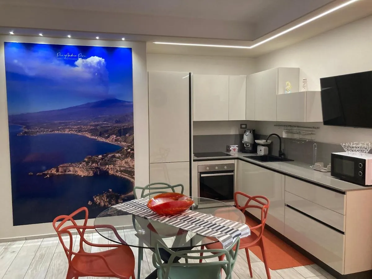 Il Paguro Apartment Giardini Naxos Con Piscina Condominiale