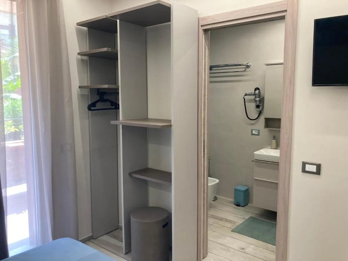 Il Paguro Apartment Giardini Naxos Con Piscina Condominiale